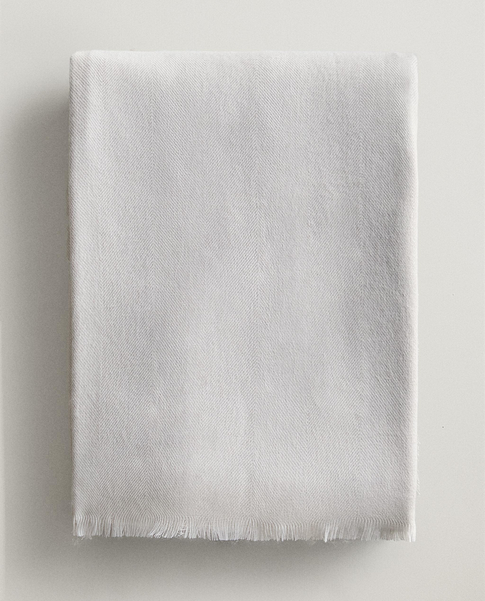 Zara Home плед из полиэстера, экрю, 180x240 см