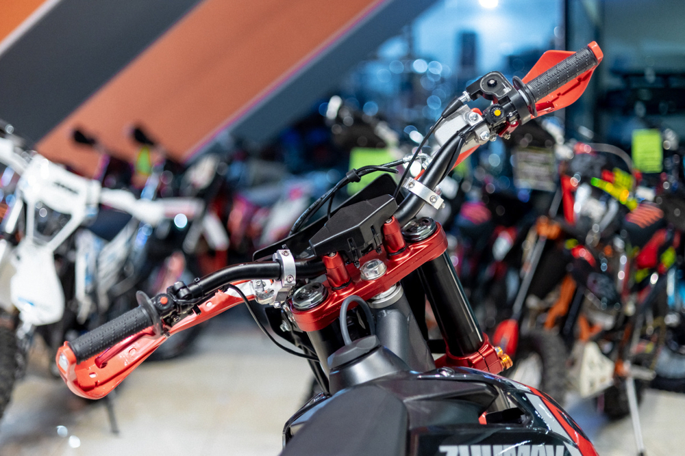Мотоцикл кроссовый Zuumav FX CR 250CB RED 21/18