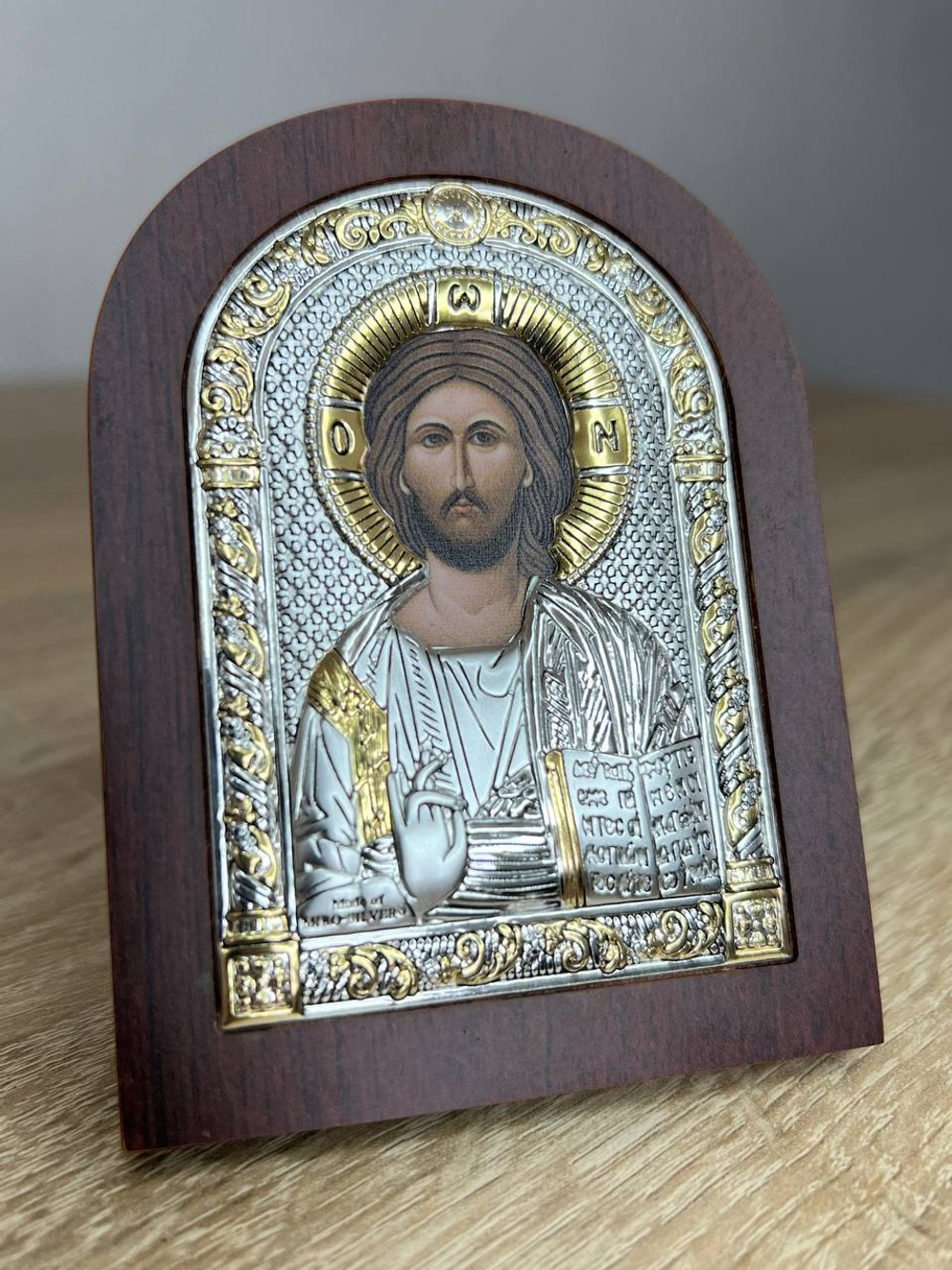Спаситель, икона арочная, красное дерево  75х103