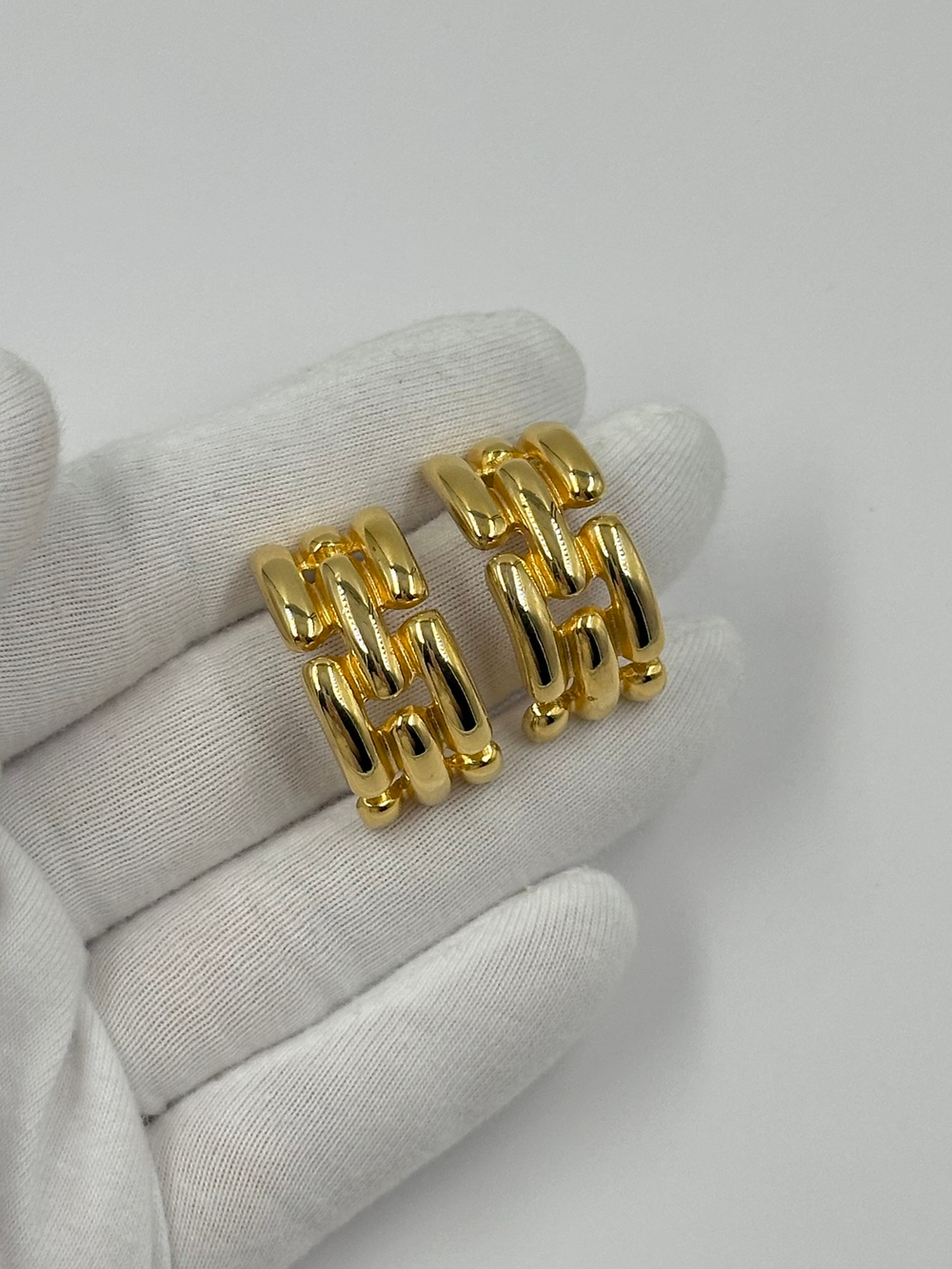 Серьги полукольца Givenchy