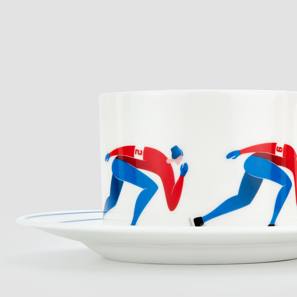 Чайная пара Farforite «Конькобежец / Спортсмены» 250 мл в подарочной коробке