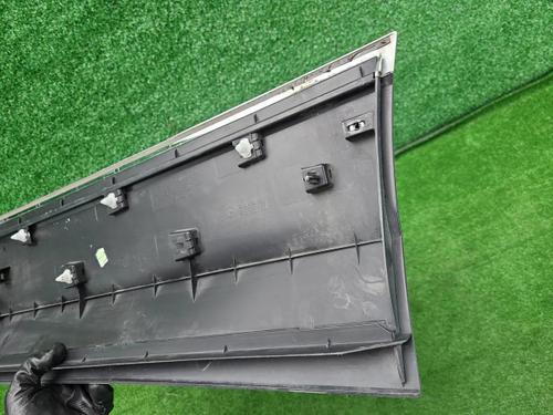 Накладка двери задняя правая VW Tiguan 2 (16-нв)