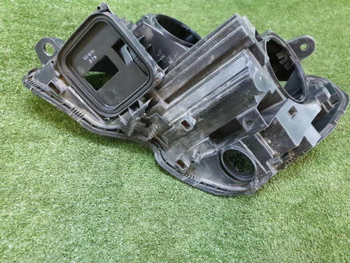 Корпус фары правый Mercedes C w204 (2011-2015)