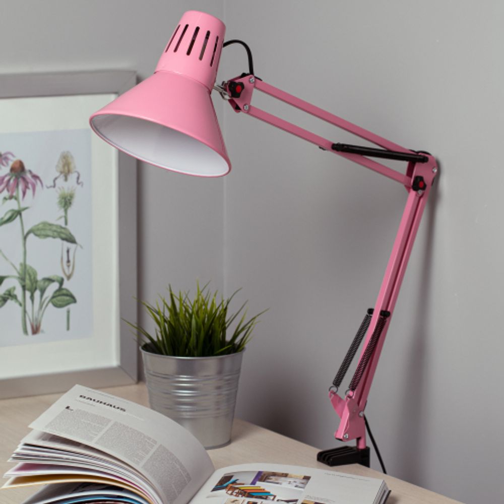 Настольный светильник ЭРА N-121-E27-40W-P Е27 на струбцине розовый | Настольные светильники под лампу