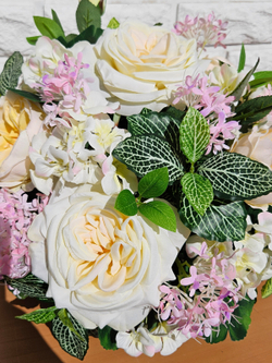 Композиция из роз