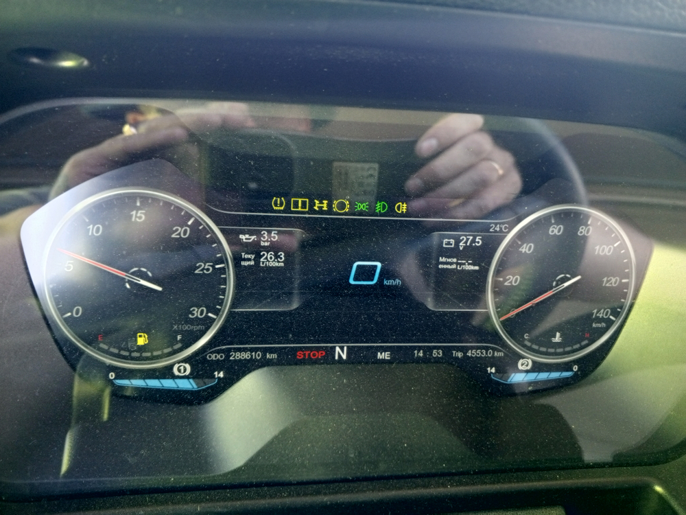 Shacman (Shaanxi) SX* 4x2 Седельный тягач SX4188YY381 (Дизельный, 12,5 л, 473 л.с., АТ)