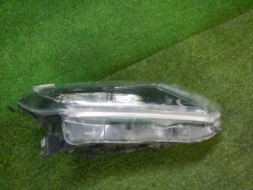 Фара правая Nissan X-Trail T32 (2013-2019) галоген