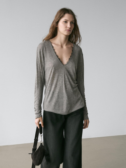 Massimo Dutti Футболка с V-образным вырезом и отделкой кружевом, серый меланж