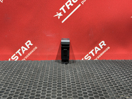 Кнопка переключения внутреннего освещения