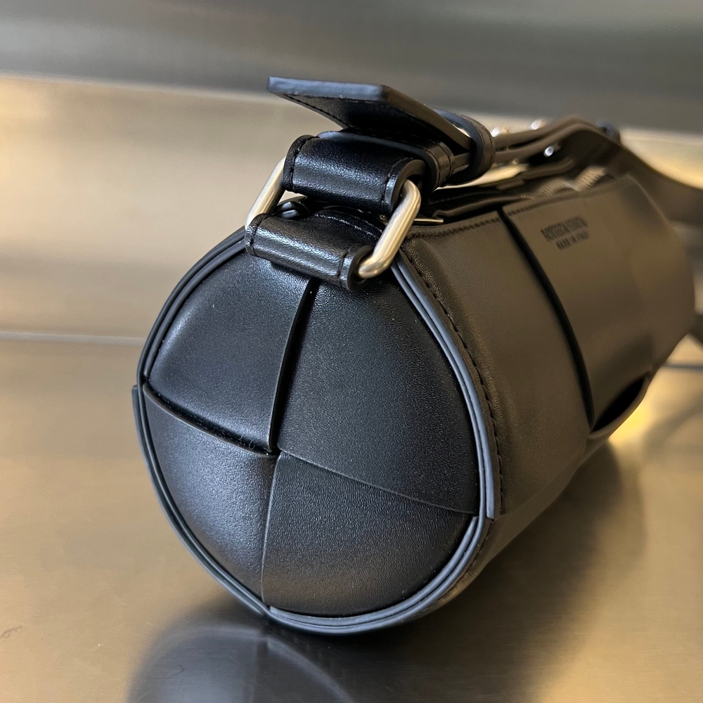 Bottega Veneta Small Canette 21 cm