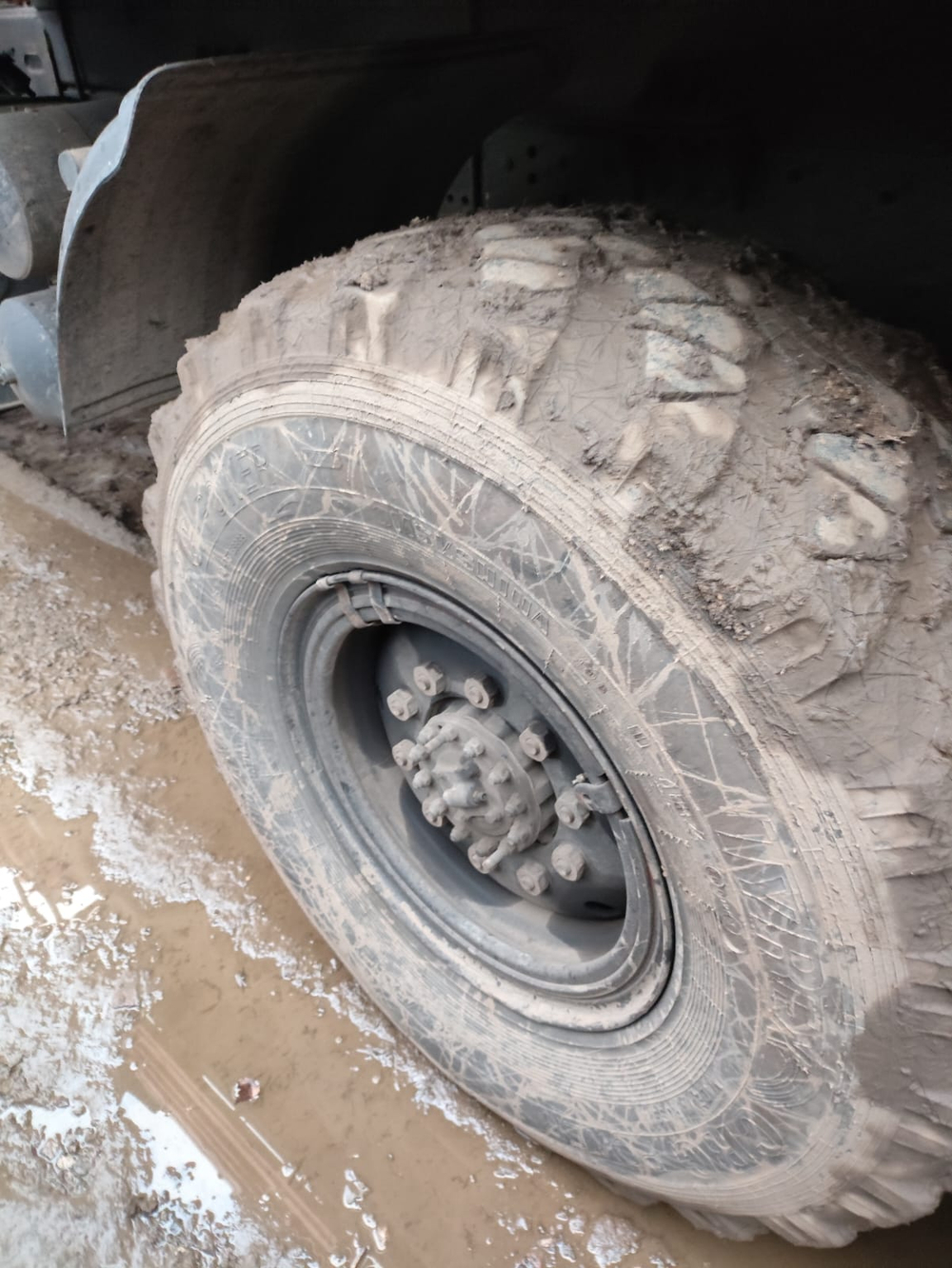 КамАЗ 43118 6x6 Бортовой с КМУ 41K00G-LA (Дизельный, 11,8 л, 300 л.с., МТ)