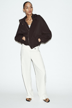 ZARA ПРОРЕЗИНЕННАЯ КУРТКА С КАПЮШОНОМ, КОРИЧНЕВЫЙ