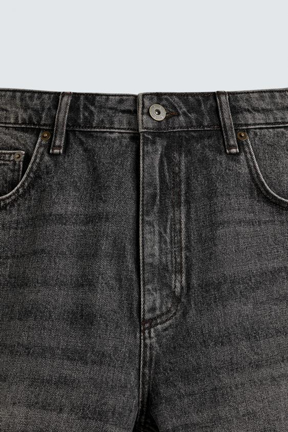 ZARA ДЖИНСОВЫЕ ШОРТЫ RELAXED FIT, ТЕМНО-СЕРЫЙ