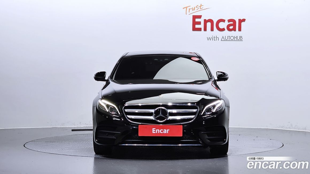 Mercedes-Benz E-Class W213 E350 4MATIC AMG Line (09.2019)