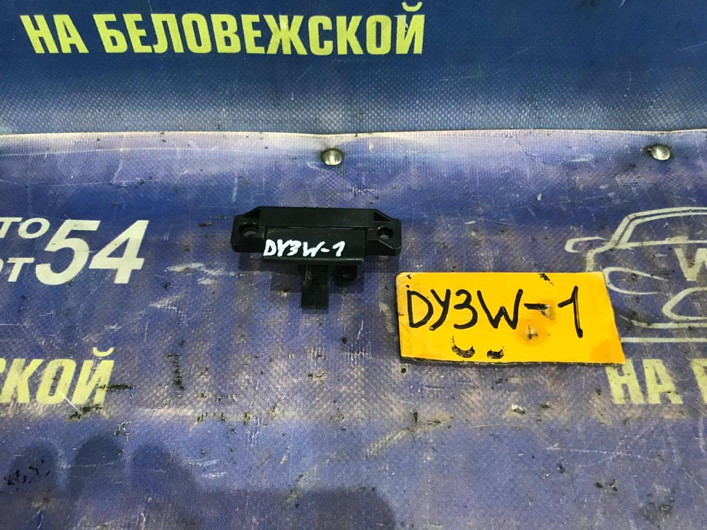 Бардачок пассажирский MAZDA DEMIO 2003