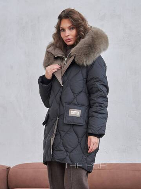 Черный стеганый пуховик с капюшоном и мехом песца