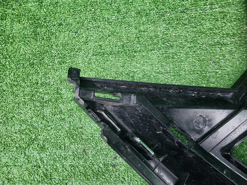 Накладка бампера правая Voyah Passion (2022-н.в.)