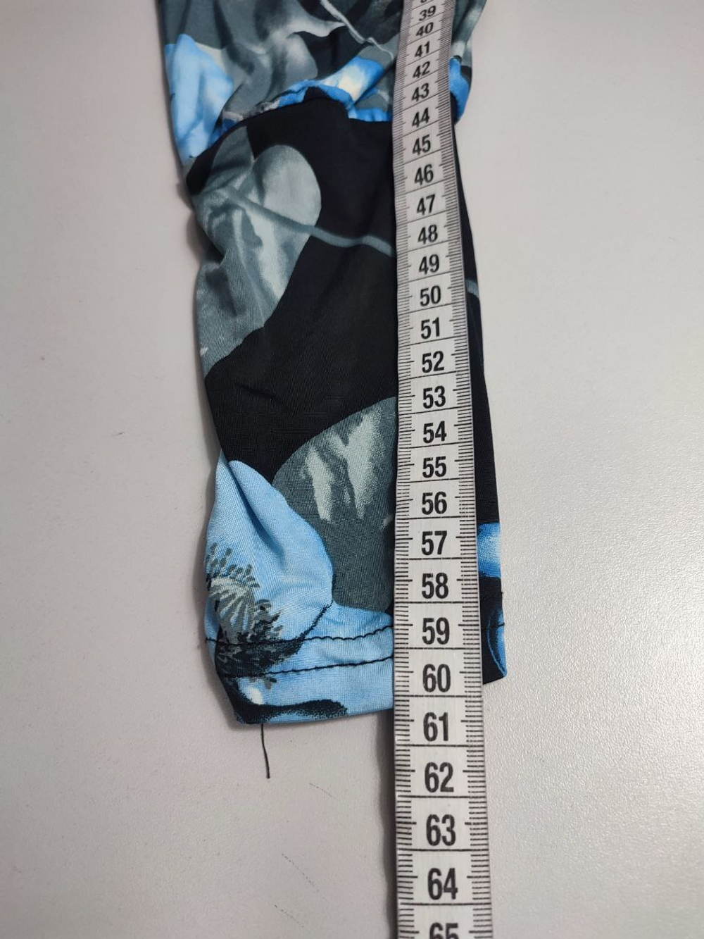 Платье с красивым принтом 46 размер, новое