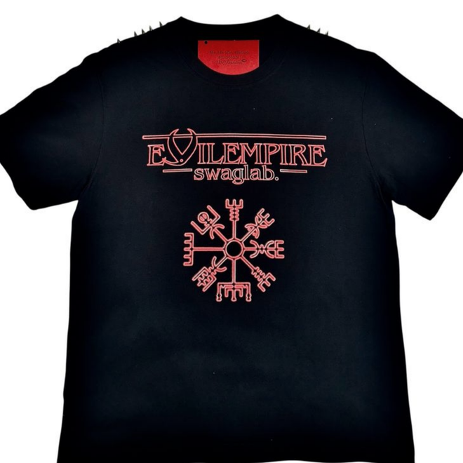 "Империя зла"футболка.