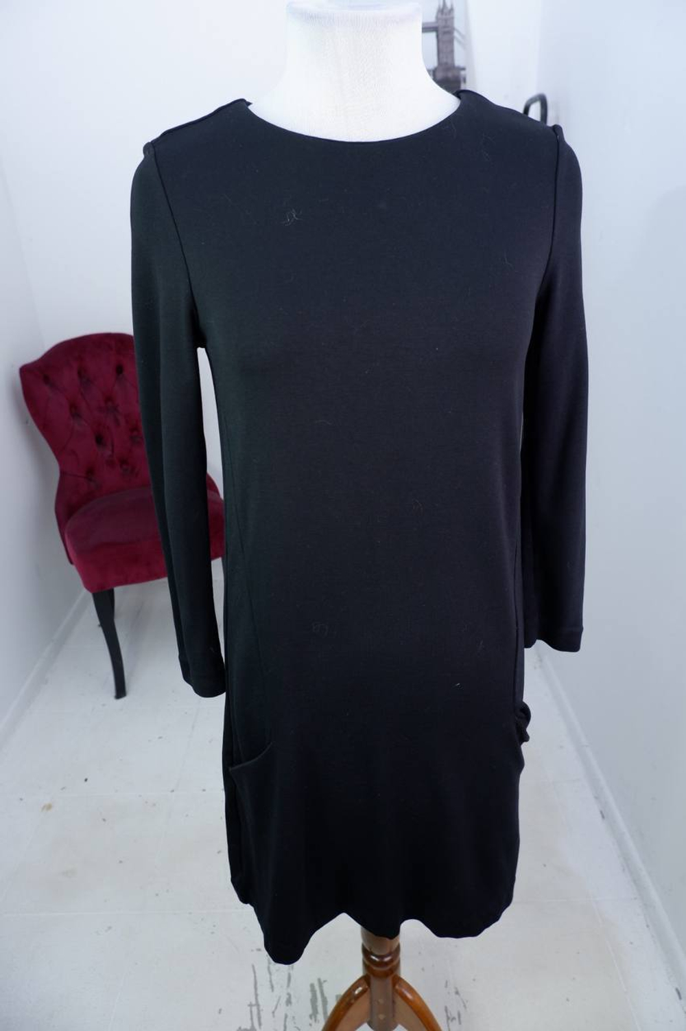 Платье H&M базовое, маркировка S, визуально 44 размер