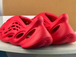 Yeezy Foam Runner Vermillion (маломерки)