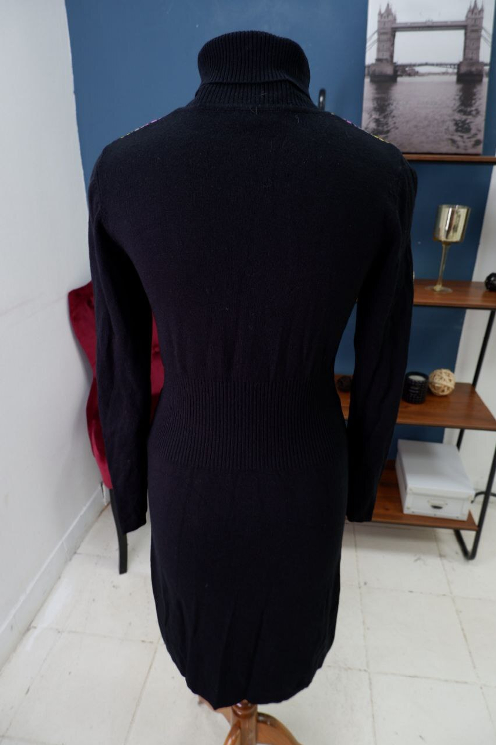 Платье стильное 44/46 размер