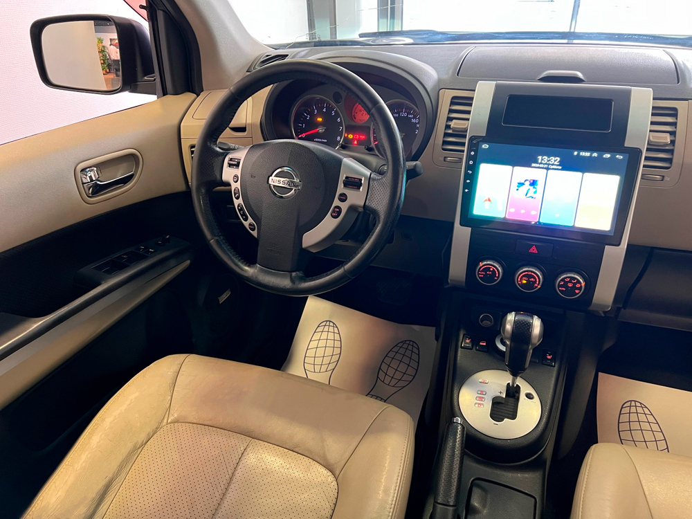 Nissan X-Trail, 2010 год