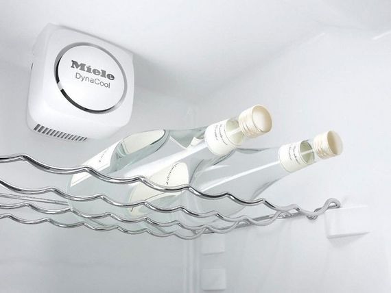 Холодильник Miele KFN 29162D WS