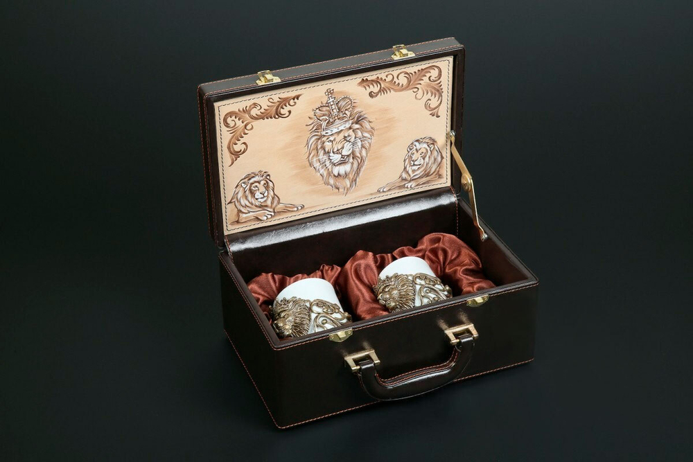 Набор чашек для кофе "Лев Vip" 2шт. в подарочном кейсе с художественным оформлением