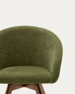 Marvin Поворотный стул из зеленой синели с ножками из ясеня