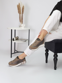 Кроссовки женские демисезонные