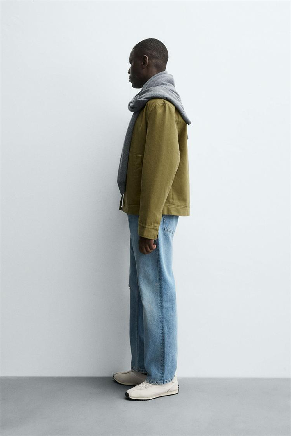 ZARA КУРТКА-РУБАШКА ИЗ ТКАНИ С РЕЛЬЕФОМ НА МОЛНИИ, ОЛИВКОВЫЙ