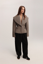 Жакет с округлым воротником