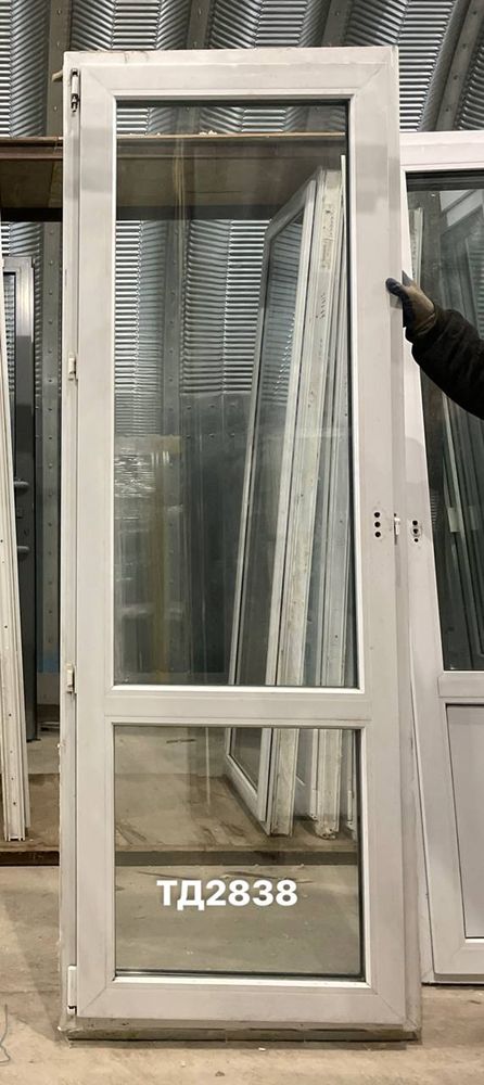Дверь балконная пластиковая Б/У 211(в) х 75(ш)