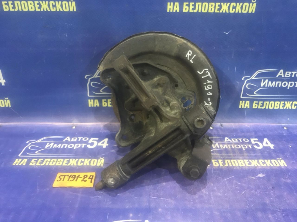 Ступица задняя левая TOYOTA CALDINA 1994