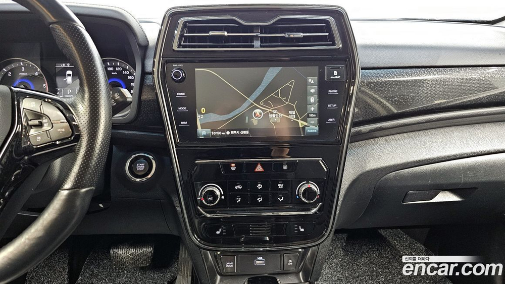 KG Mobility (Ssangyong) Very New Tivoli Дизель 1.6 2WD (01.2020)