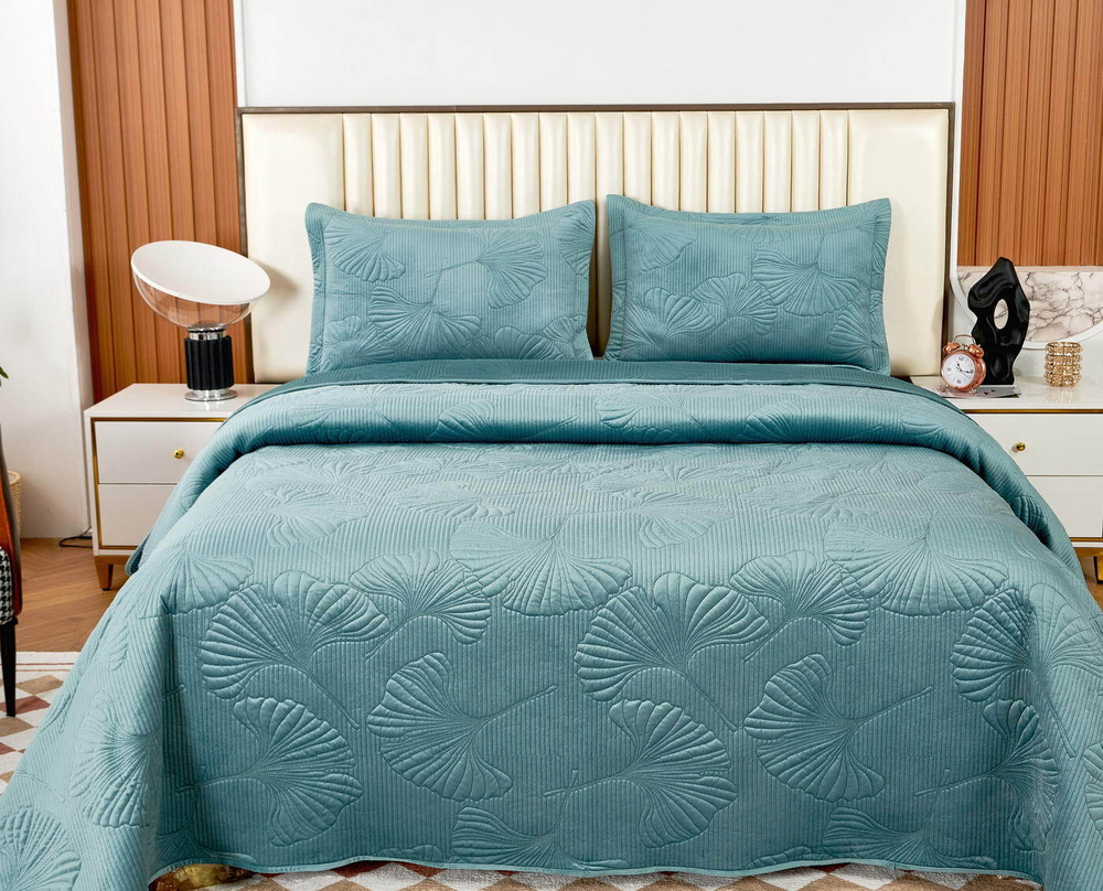 Покрывало 240x260 Sofi De MarkO Бенита цвета морской волны