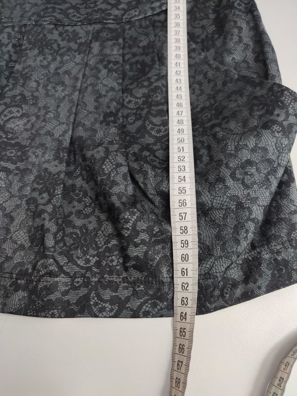 Платье с открытым декольте 44/46 размер