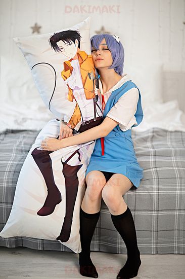 Дакимакура капрал Леви арт. 0713