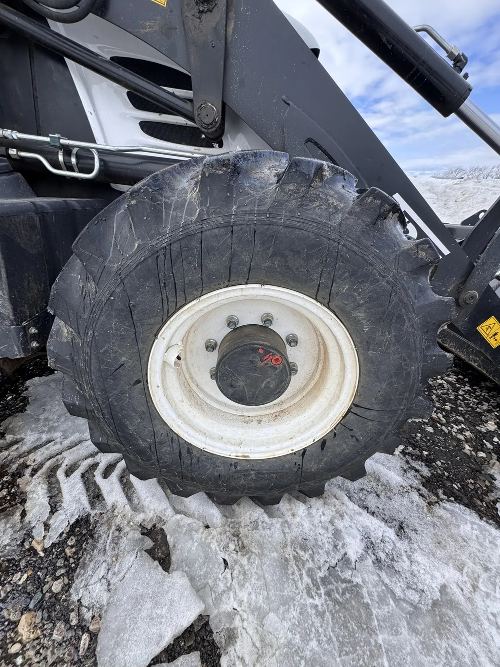 TRM B4X Экскаватор-погрузчик B4X (Дизельный, 4.4 л, 101 л.с. АТ)