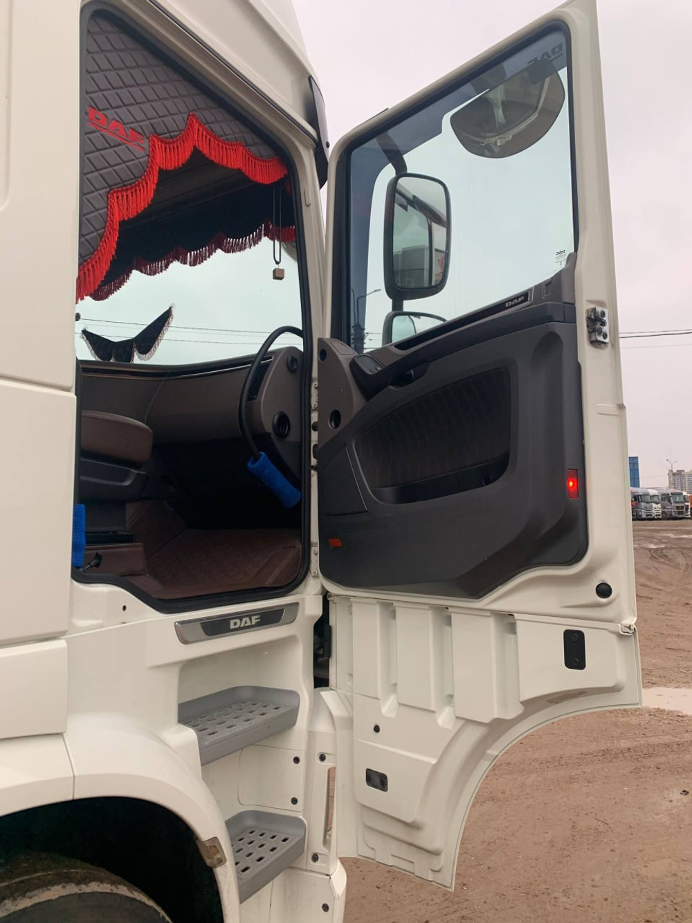 DAF XF 4x2 Седельный тягач XF 480 FT (Дизельный, 12,9 л, 483 л.с., АТ)