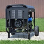 Дизельный генератор HYUNDAI DHY 8000LE