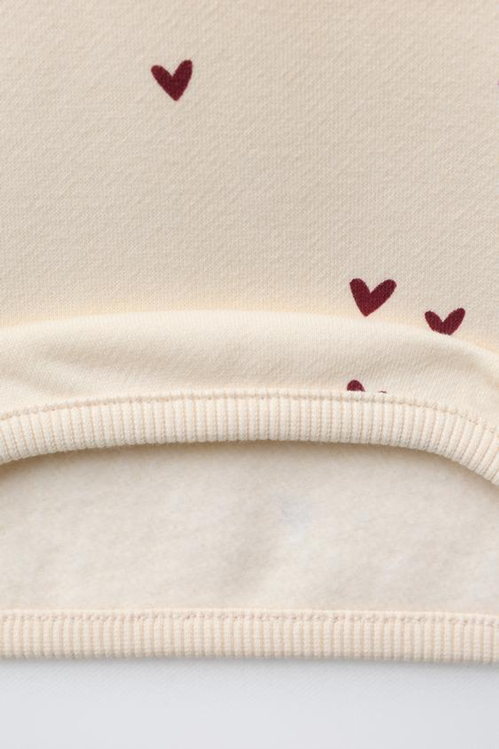 ZARA КОМПЛЕКТ: ТОЛСТОВКА И ЛЕГГИНСЫ С СЕРДЕЧКАМИ, ЭКРЮ