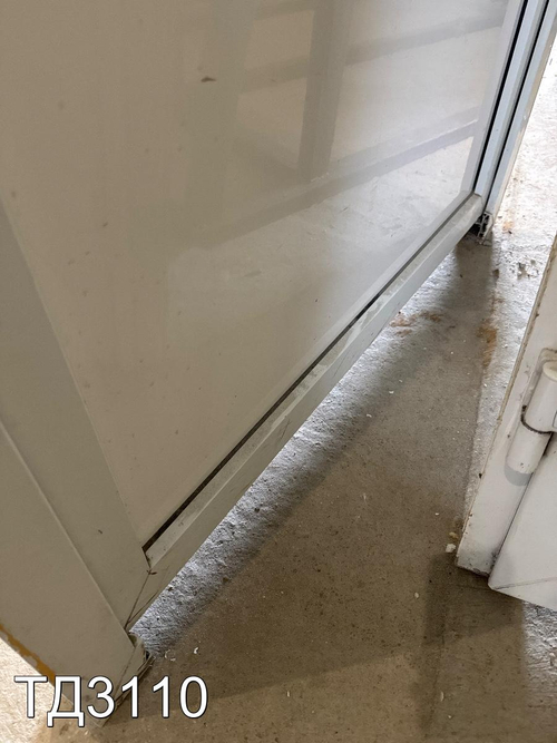 Дверь балконная пластиковая Б/У 1980(в) x 1070(ш)