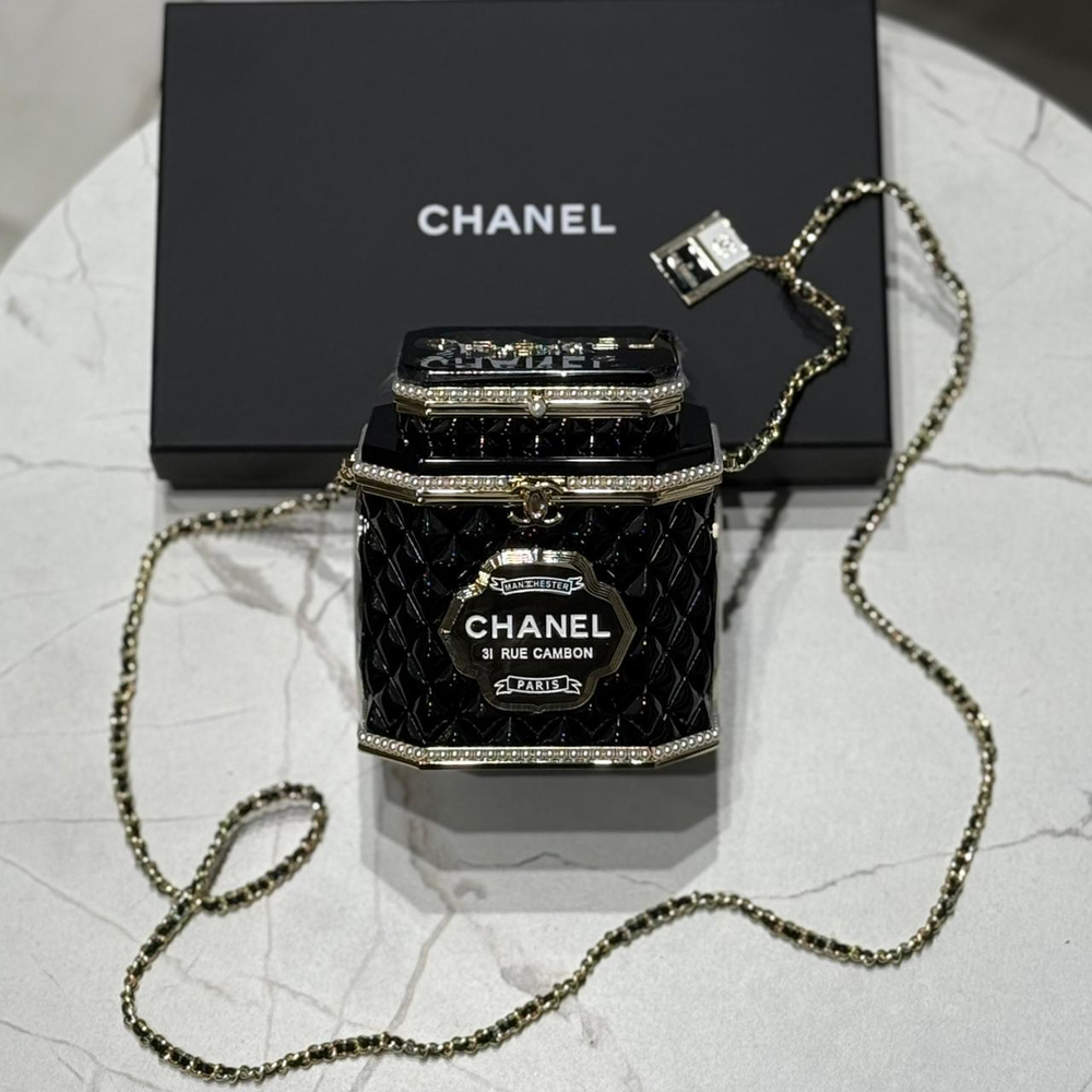 Аксессуар Chanel