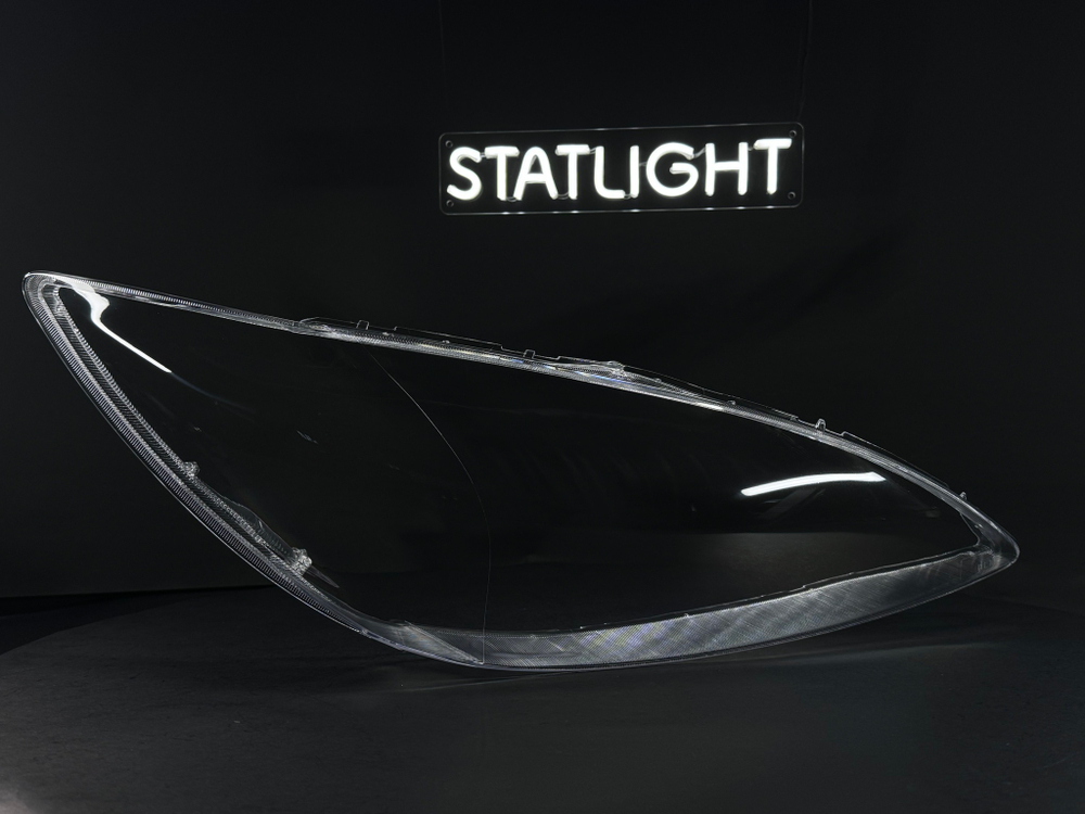 Правое стекло фары Toyota Camry XV30 2001-2004