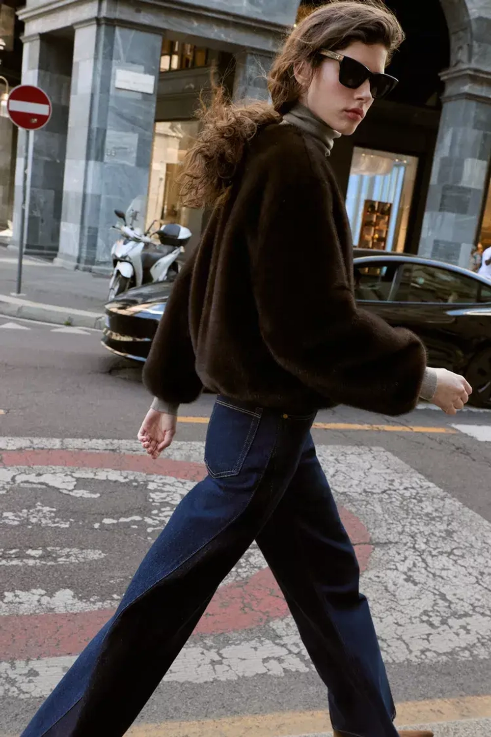 ZARA БОМБЕР ИЗ ИСКУССТВЕННОГО МЕХА, ТЕМНО-КОРИЧНЕВЫЙ