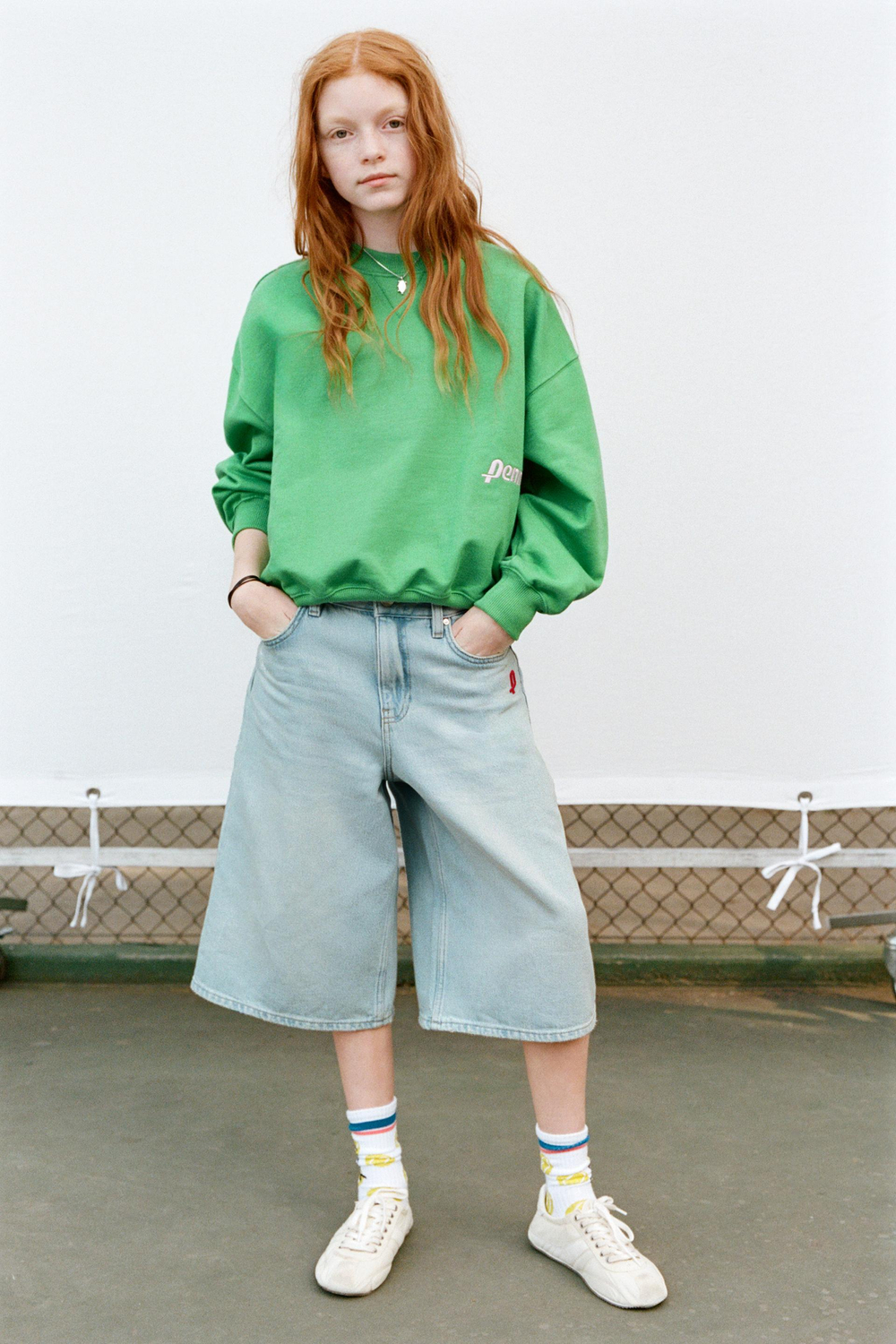 ZARA ДЛИННЫЕ ДЖИНСОВЫЕ ШОРТЫ PENN ©, ГОЛУБОЙ