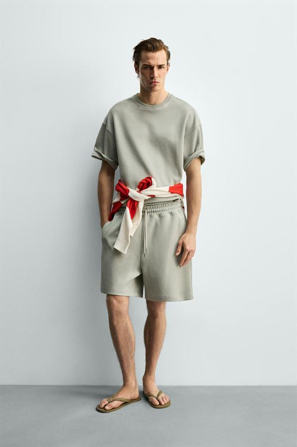 ZARA ШОРТЫ-ДЖОГГЕРЫ RELAXED FIT ИЗ ТКАНИ INTERLOCK, ЛИНЯЛЫЙ ЗЕЛЕНЫЙ