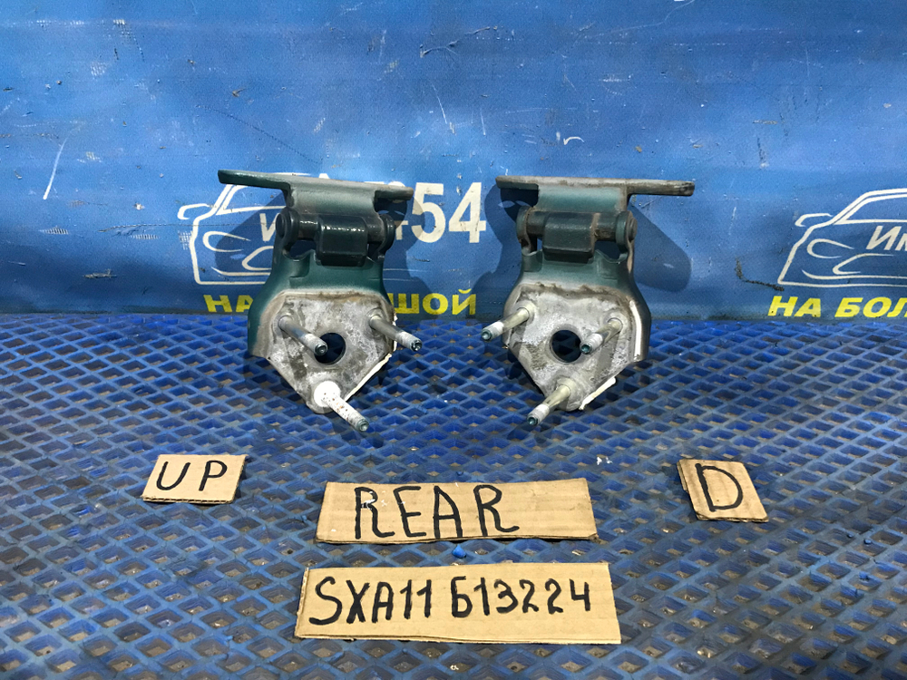 Петля багажника TOYOTA RAV4 1994-2000